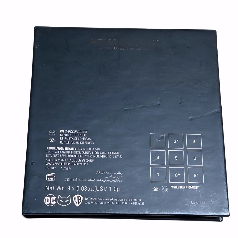 Catwoman Small Eyeshadow Palette, Revolution, 9 Shades, Mattes Shimmer, New Nwob